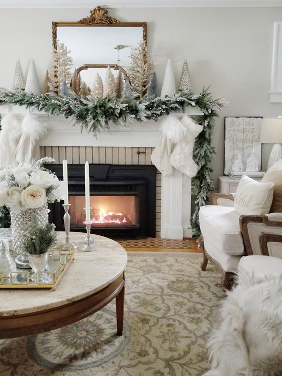  Chic and Modern Christmas Living Room Ideas to Transform Your Home This Holiday Season